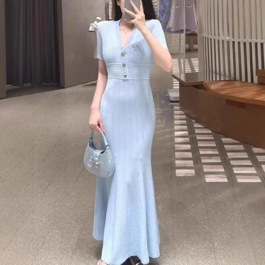 Mulher de malha vestido de manga curta com decote em v fino oco em camadas plissado elegante senhoras midi robe