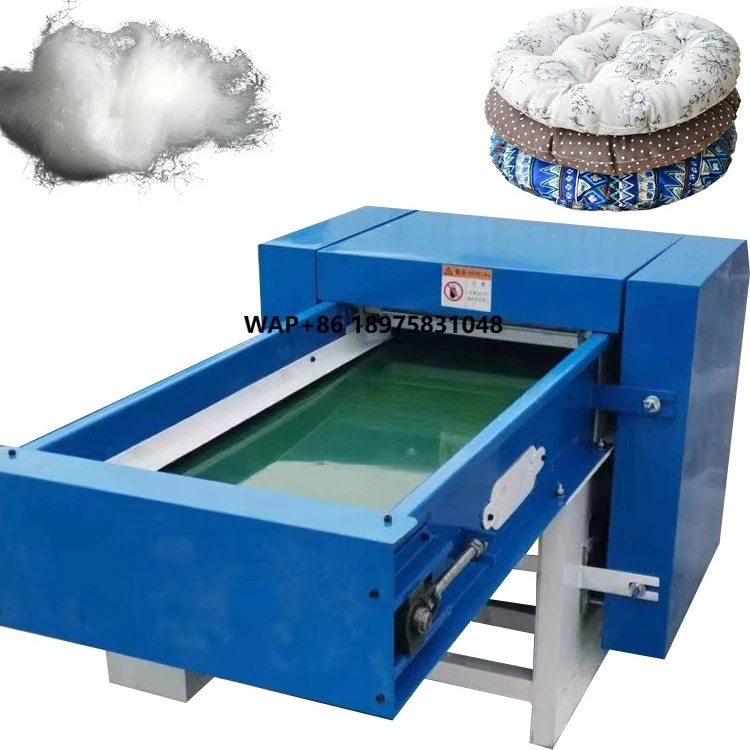 

High productivity comber Mini comb fiber opener