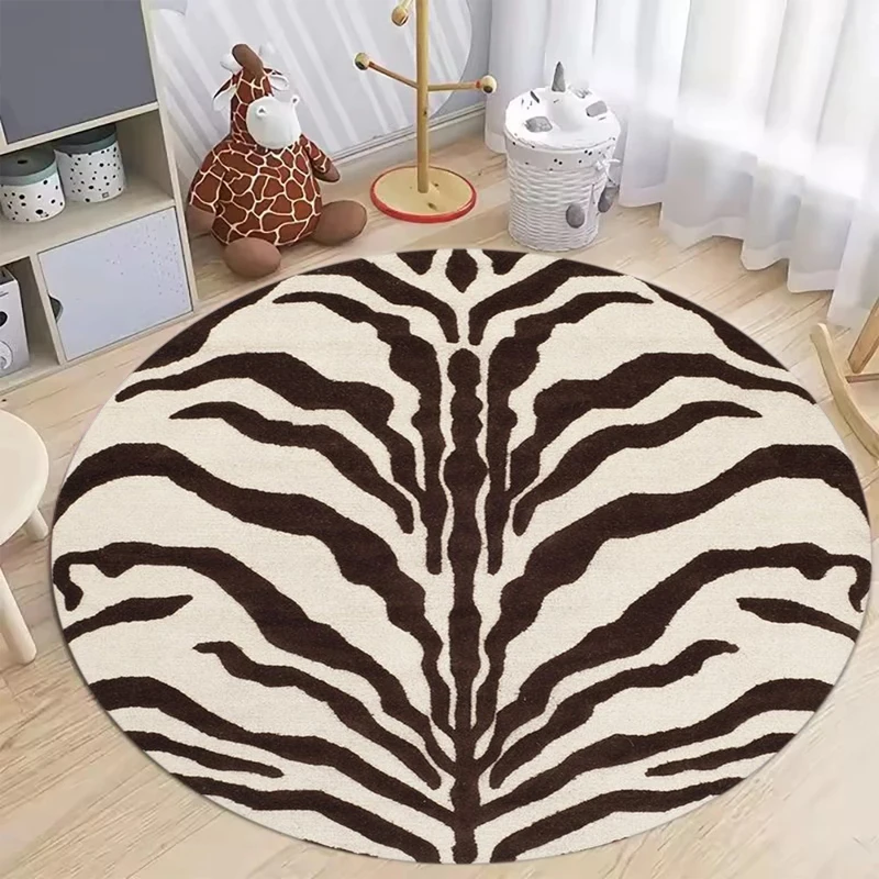 Tiger Print Rug Zebra Stripe Round Felt NonSlip Carpet For Living Room Bedroom Bedside Luxury Gold Bead Lines Floor Mat