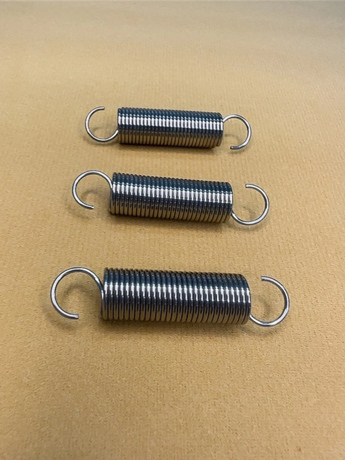 1PCS Wire Diameter 0.5mm 304 Stainless Steel Hook Tension Spring S-shaped Pull Back Spring Spiral Tension Spring 150-300mm