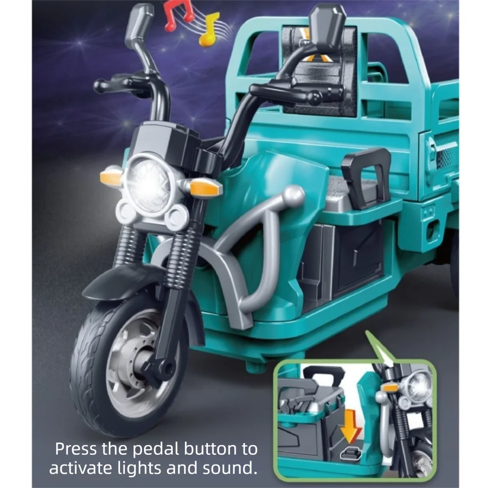 Model rowerka trójkołowego z dźwiękiem i światłem, kierunkowskazami na przednim koście, mechanizmem inercyjnym, rowerka inercyjnego, plastikowy model miniatury z napędem pull-back.