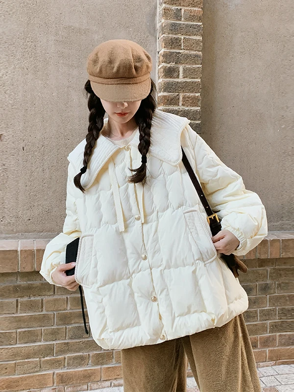 패셔너블한 오트 돌 칼라 다운 재킷 여성용 2025년 겨울 신상 슬림핏 안티에이징 아우터웨어 베이지 색상