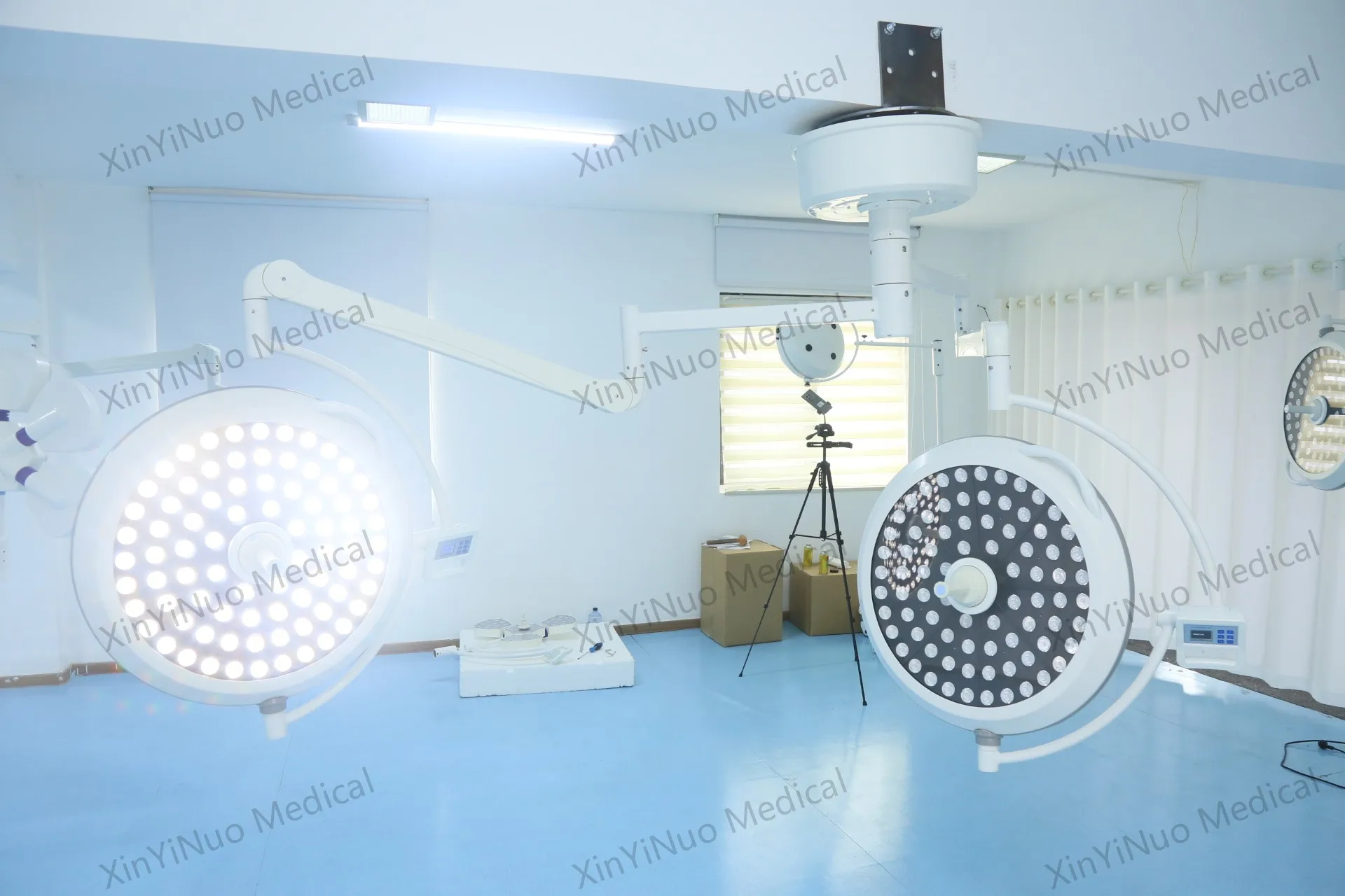 Medical Operation Lamp LED700+700 Shadowless Medical       Light Lamp Ceiling Operating Light