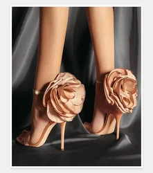 New European and American floral high heels 2025 round toe slim heel sexy and fashionable one-piece party sandals
