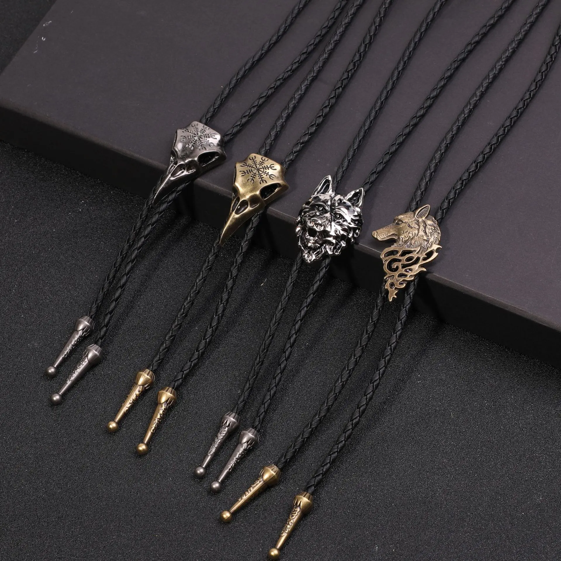 Голова волка ворона, сплав, галстук-боло, готический западный стиль, ожерелье для мужчин, костюм на Хэллоуин и ковбойские аксессуары для вечеринок, уникальные подарки