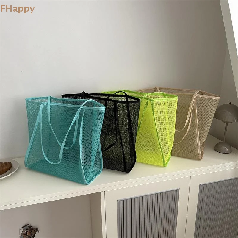 

Elegant Casual Mesh Shoulder Tote with Hollow Out Detail for Travel & Beach, Spacious Shopping Bag, Ideal Women's Present.