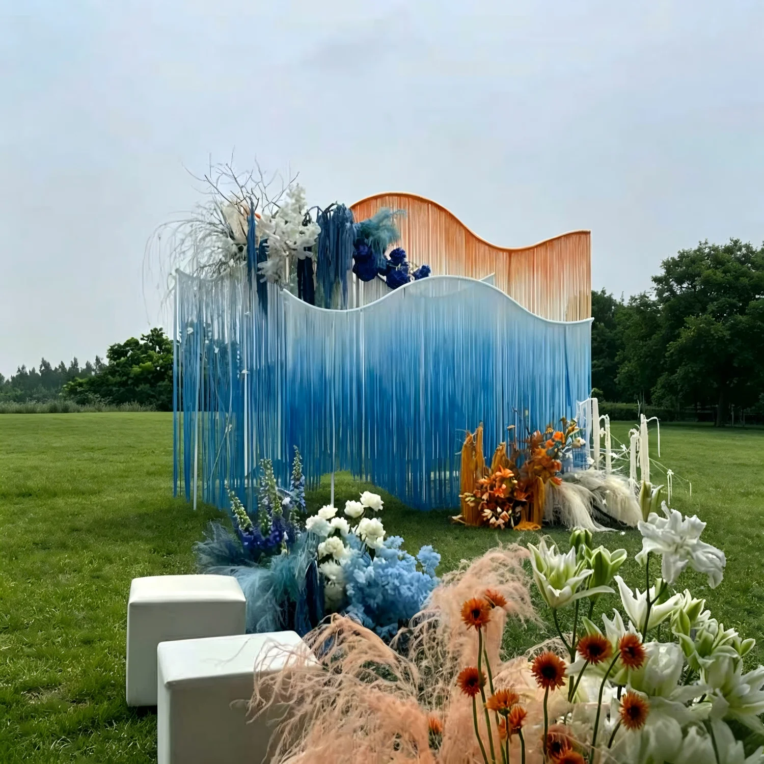 Neuer schmiedeeiserner Regenbogen-Hochzeitsbogen-Hintergrundständer, Outdoor-Lichterkettenrahmen, Gartenzeremonie-Dekoration, Dekoration für den Empfangsbereich – Detail 3