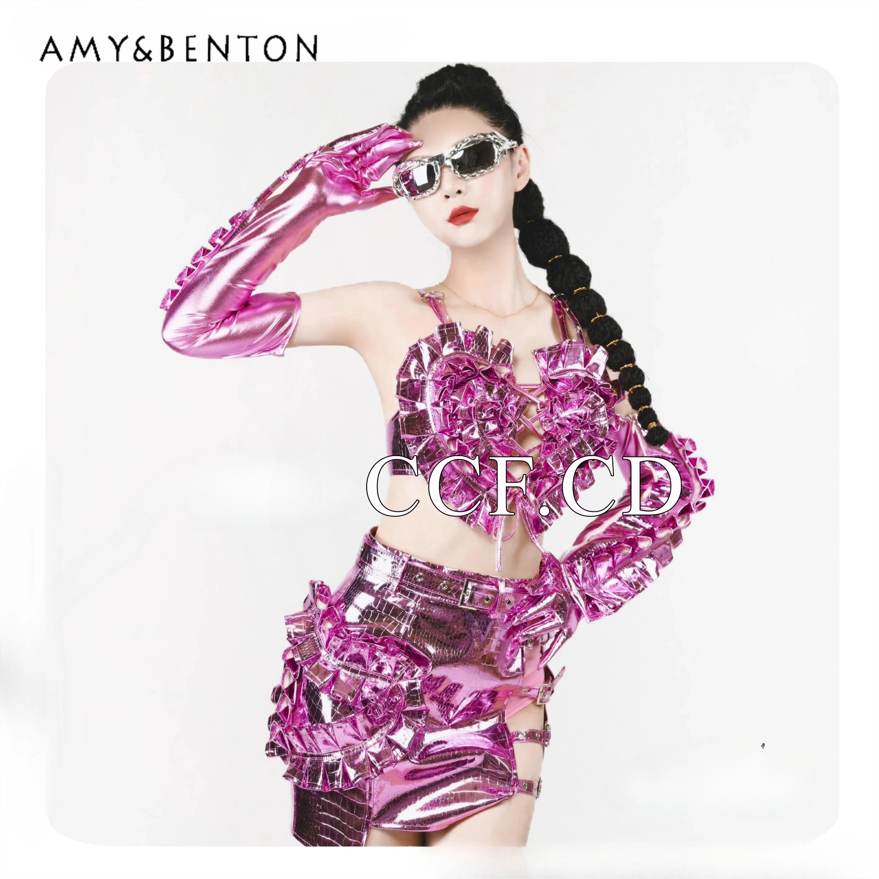 

Original Design Laser Powder Trendy Cool Girl Sleeveless Women' Sling Punk New Sweet Cool Sexy Hollow Out Mini Skirt Set Ladies