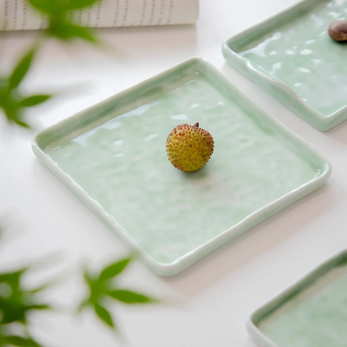 Handmade Tea Tray Sushi Plate Rectangular Shape High-End Feeling Dining Plate Ceramic Material Gradient Pattern Japanese Style