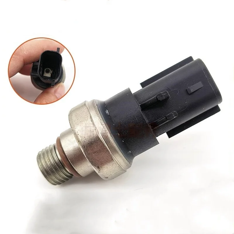 Komatsu Excavator PC200/210/220/240-8 Oil Pressure Sensor Switch Sensing Plug for Heavy Equipment Maintenance
