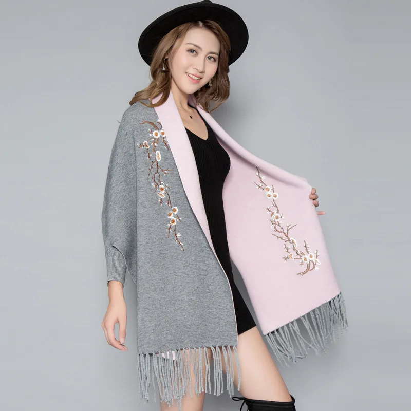 Female Embroidery Sleeved Poncho Shawl Scarf Dua lWomen Autumn and Winter Thick Embroidered Cashmere Cape Coat Ladies Tops Q51