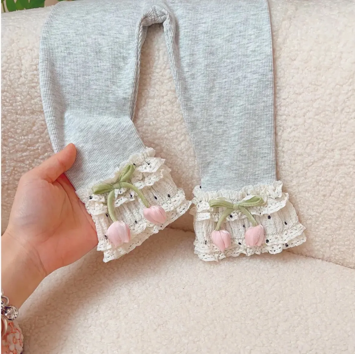 Spring and Autumn Girls' Versatile Leggins New Cute Children's Polka Dot Lace Outerwear Long Pants