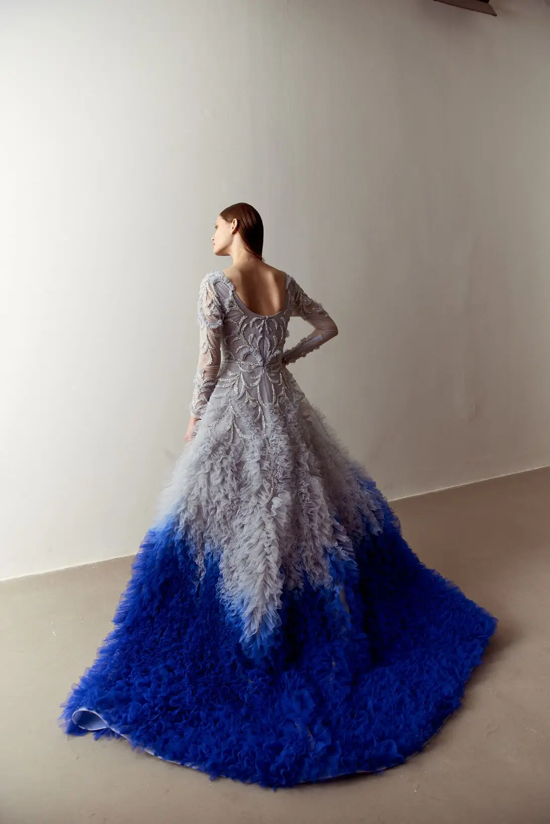 LY43 New Arrival Long Sleeves Beaded With Blue Train prom dresses فساتين السهرة vestidos de fiesta فساتين سهره evening dresses