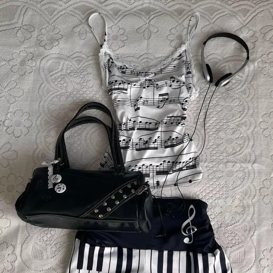 

Y2K 2000s Chic Vintage Musical Note Print Satin Camisole Sweet Girl Women Lace Trim Adjustable Strap Sleeveless Vest Streetwear