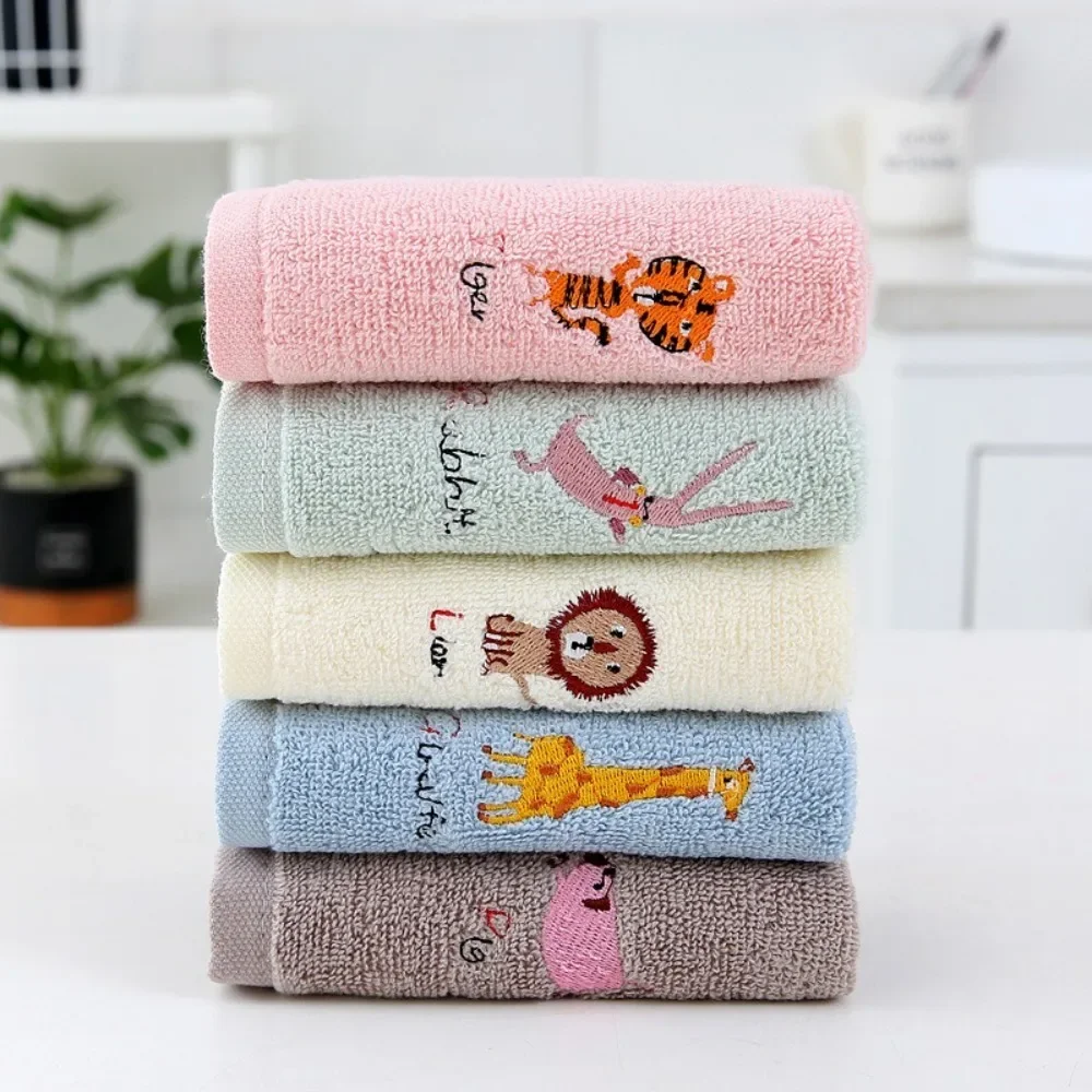 New 25x25cm Small Square Towel Cartoon Cotton Wash Face Towel Super Absorbent Animal Embroidered Fingertip Towels