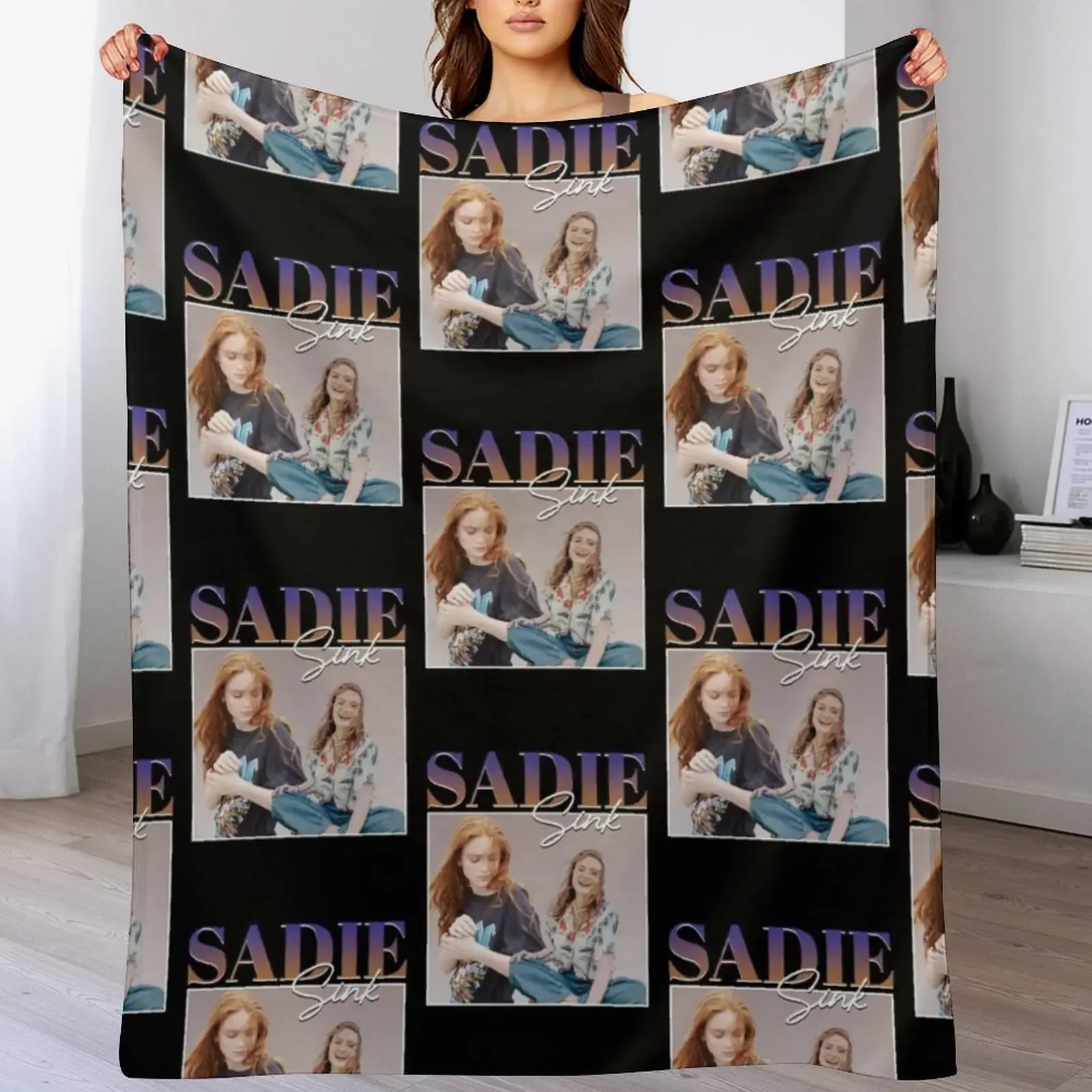 

sadie sink retro Throw Blanket Warm Comfortable Blanket Gift for Parents Friends