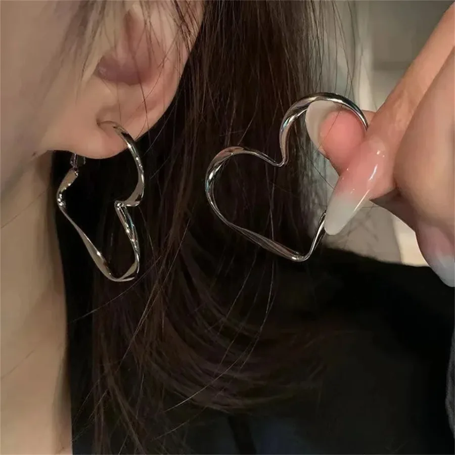 EVISPOL 2Pcs Trendy Hollow Heart Hoop Earrings for Women Personality Design Cartilage Tragus Piercing Jewelry Birthday Gift
