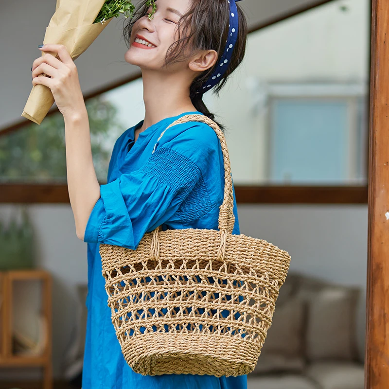 2025 Summer French Retro Woven Bag Summer Fashion Casual Tote Bag Japanese Handmade Straw Bag Hollow Handbag Female Large