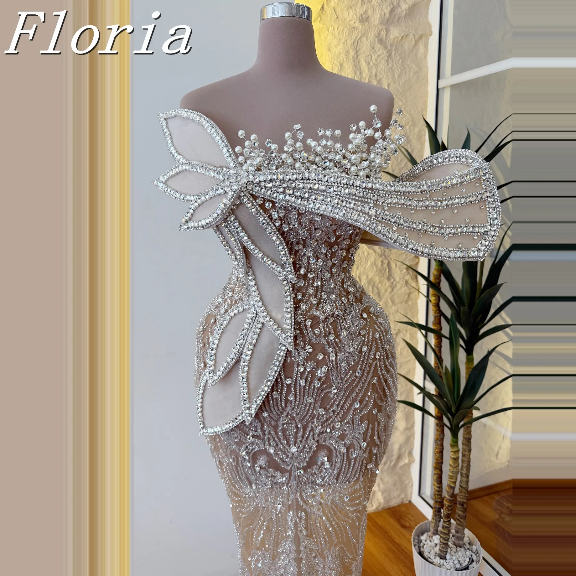 

2025 Sleeveless Crystal Embellished Irregular Sleeves Prom Dress Beaded Pearl Evening Ball Gown Customized Wedding Party Dress