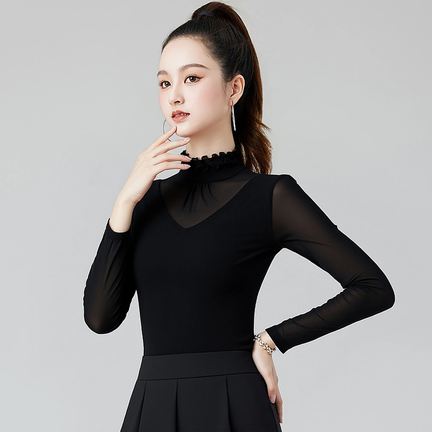 Haut de danse latine à manches longues pour femmes, col en v, haut de danse moderne pour adultes, Rumba, vêtements de danse de salle de bal, vêtements d'entraînement, nouvelle collection, DW11084