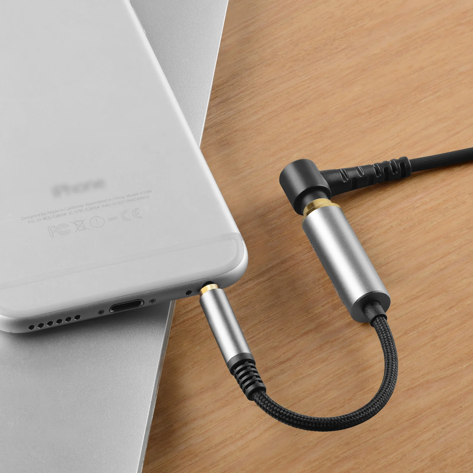 Geekria Apollo Adapter Stereo 3.5mm Męski na 4.4mm Żeński, Kabel Audio Konwertujący 5-żyłowy, Obudowa ze Stopu Aluminium (14 cm) — zdjęcie produktu 5