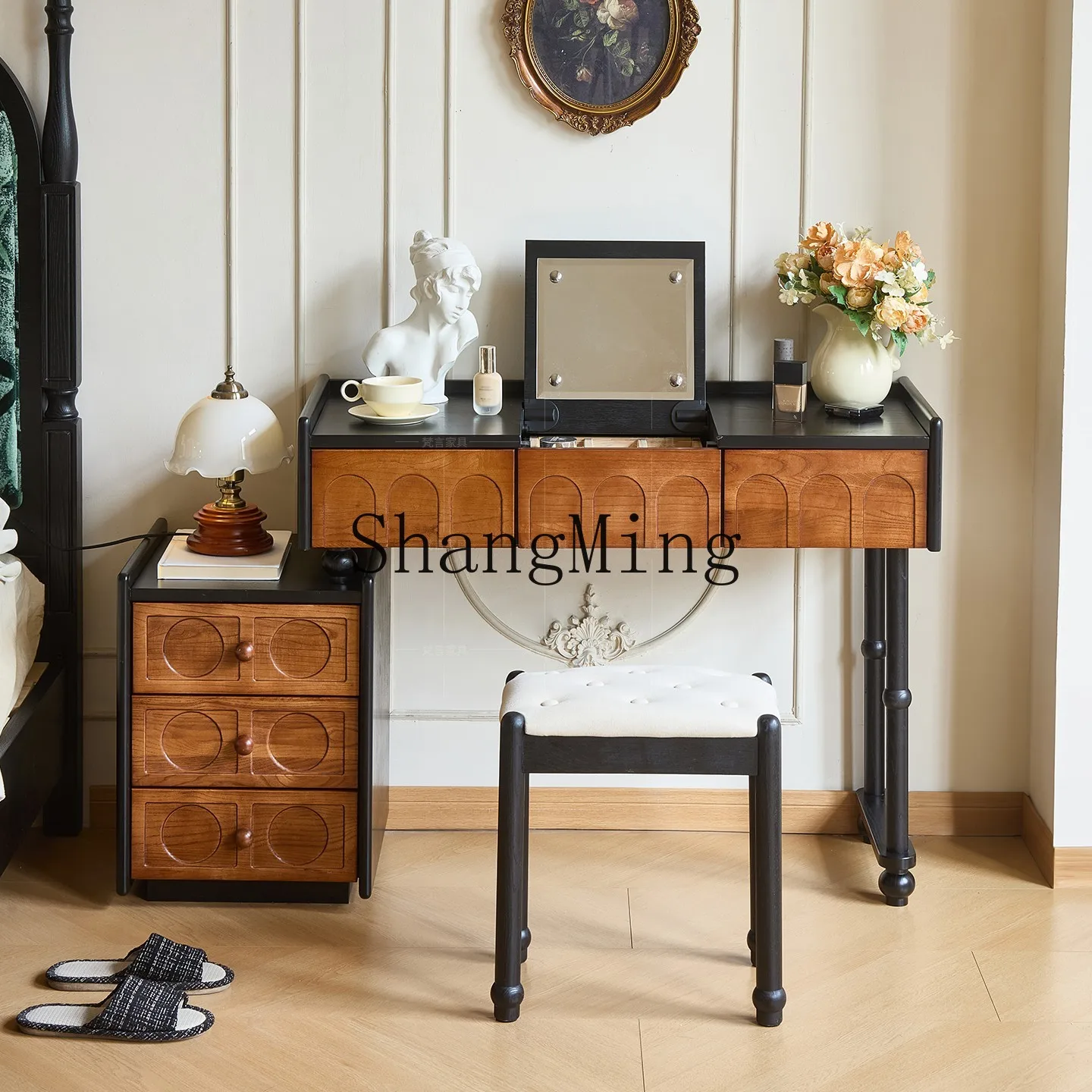 

CL Retro Vintage Style Dressing Table Master Bedroom New Chest of Drawers Integrated Bedside Storage Makeup Table