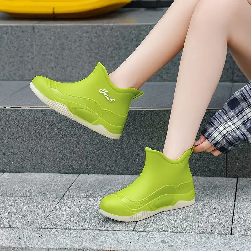 

Insulated Warm Women's Short Rain Boots New Design Wear Resistant Waterproof Soft Sole Anti Slip Work Boots for Female​