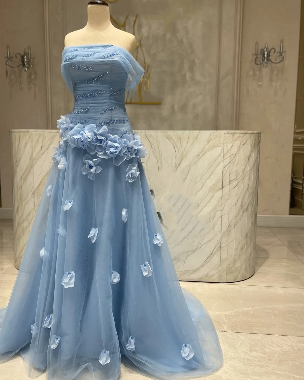 

Customized Modern Style Women Tulle Handmade Flower Beading A-Line Evening Dress Fashion Off-the-shoulder Sleeveless Party Gowns