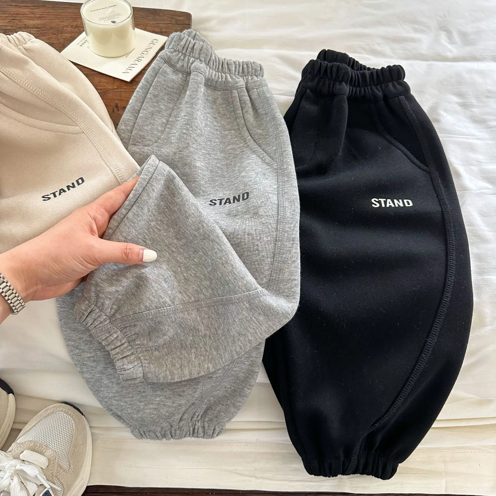 

Children Clothes Kids Casual Loose Pants 2025 Spring Autumn New Boys and Girls Printed Letter Sweatpants Baby Solid Color Pants