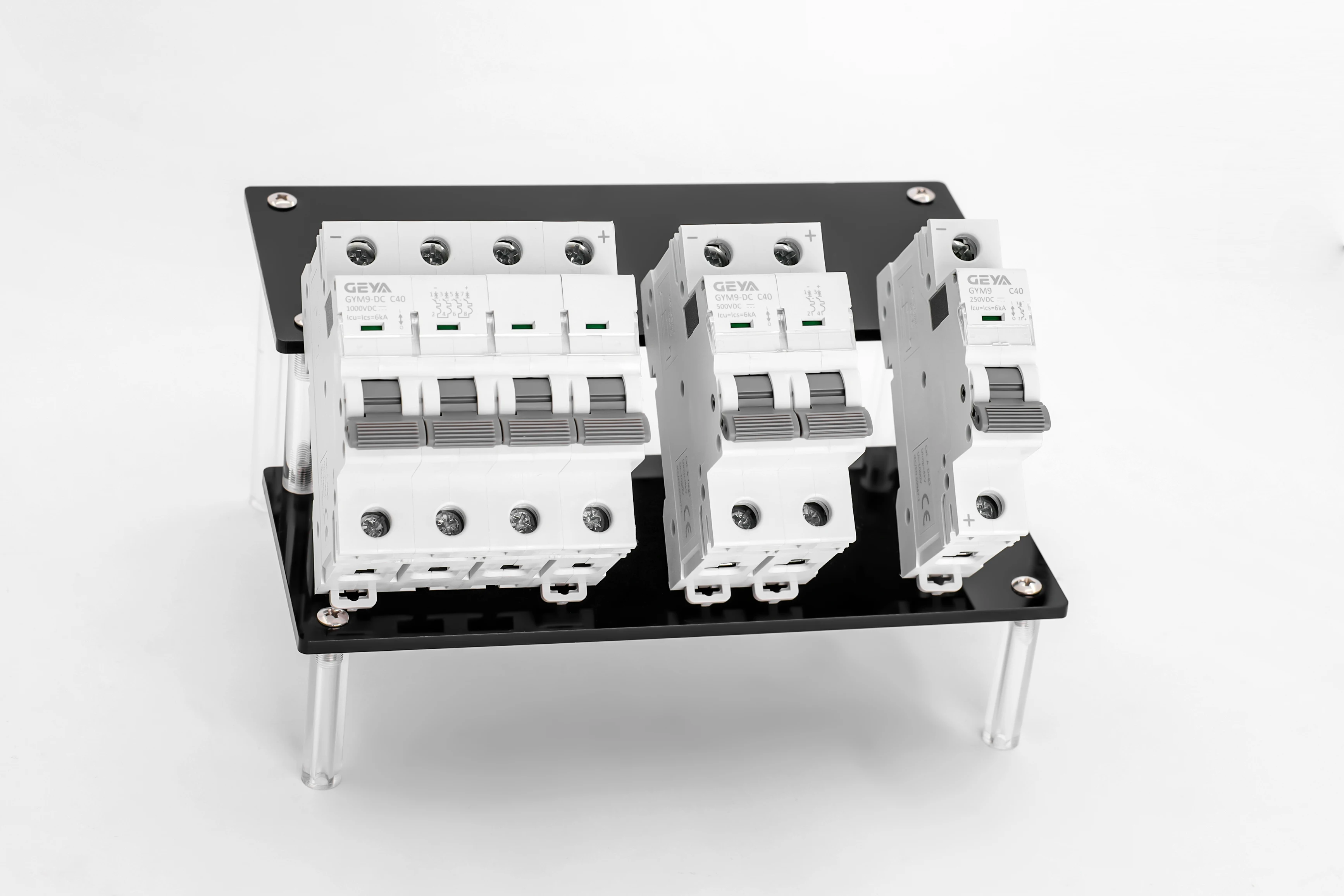 GEYA 1P 2P DC MCB 500V Solar Power Mini Leistungsschalter Überlastschutz Schalter 6A ~ 63A für Photovoltaik PV System Schalter – Detail 1