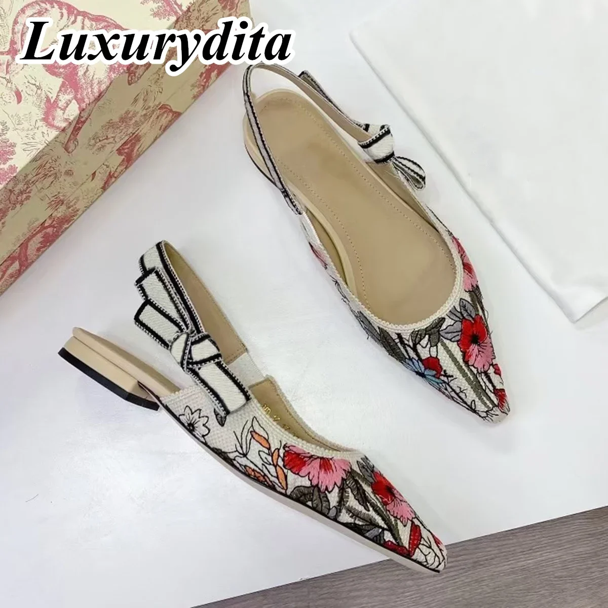 

Top Quality Luxury Womens Sandal Casual Lace Flat Fashion Embroidered Muller Shoes Designer Silk Leather Soled High Heel
