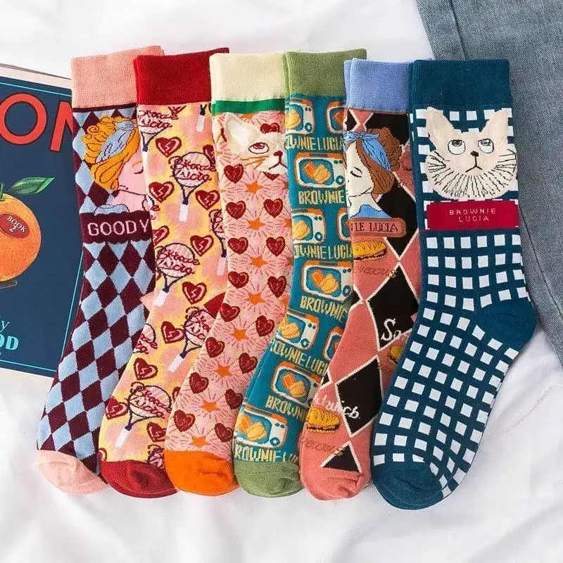 5 Paar zufällige Kunst-Cartoon-Retro-Diamantgitter-Herz-Graffiti-Damen-Mid-Tube-Socken im Hariku-Stil, kreative Freizeitsocken