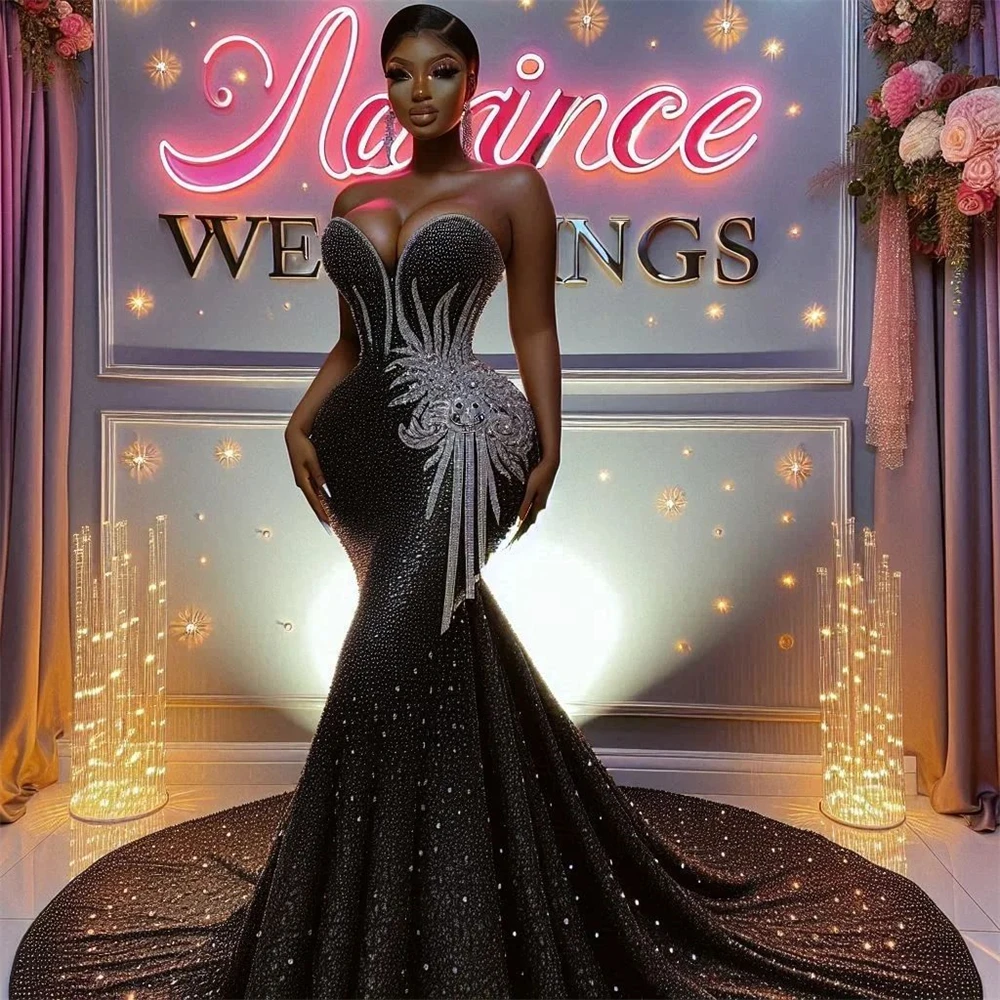Verleidelijke Zwarte Aso Ebi Sweetheart Avondjurken Zilverachtige Kristallen Applique Zeemeermin Afrikaanse Bruidsjurken Luxe 2025, Aangepast