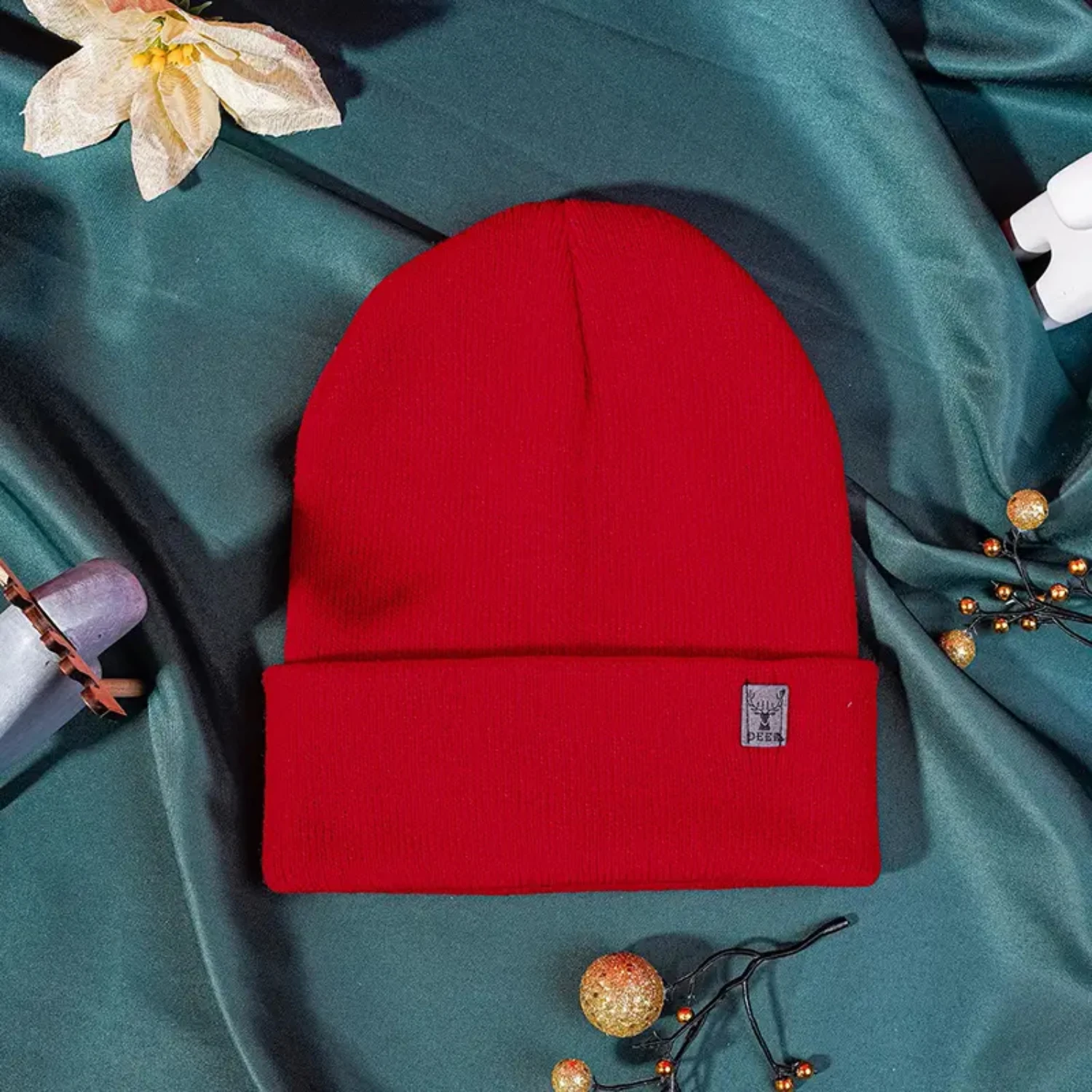 

Christmas Deer Print Fashion Knit Hat - Stay cozy and festive with this stylish holiday accessory! Perfect for adding a touch of