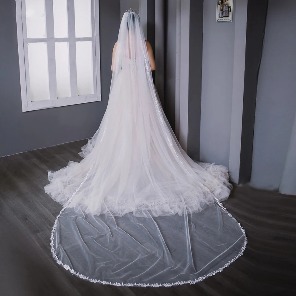 veu-de-noiva-de-1-camada-com-300cm-de-comprimento-estilo-catedral-simples-elegante-romantico-com-padrao-de-folhas-e-renda-com-pente-acessorios-para-casamento-vp41