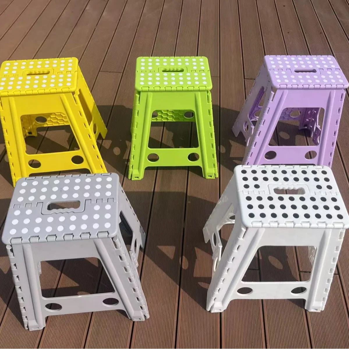 thickened-plastic-folding-stool-portable-indoor-outdoor-handheld-stool-for-kids-adults-anti-slip