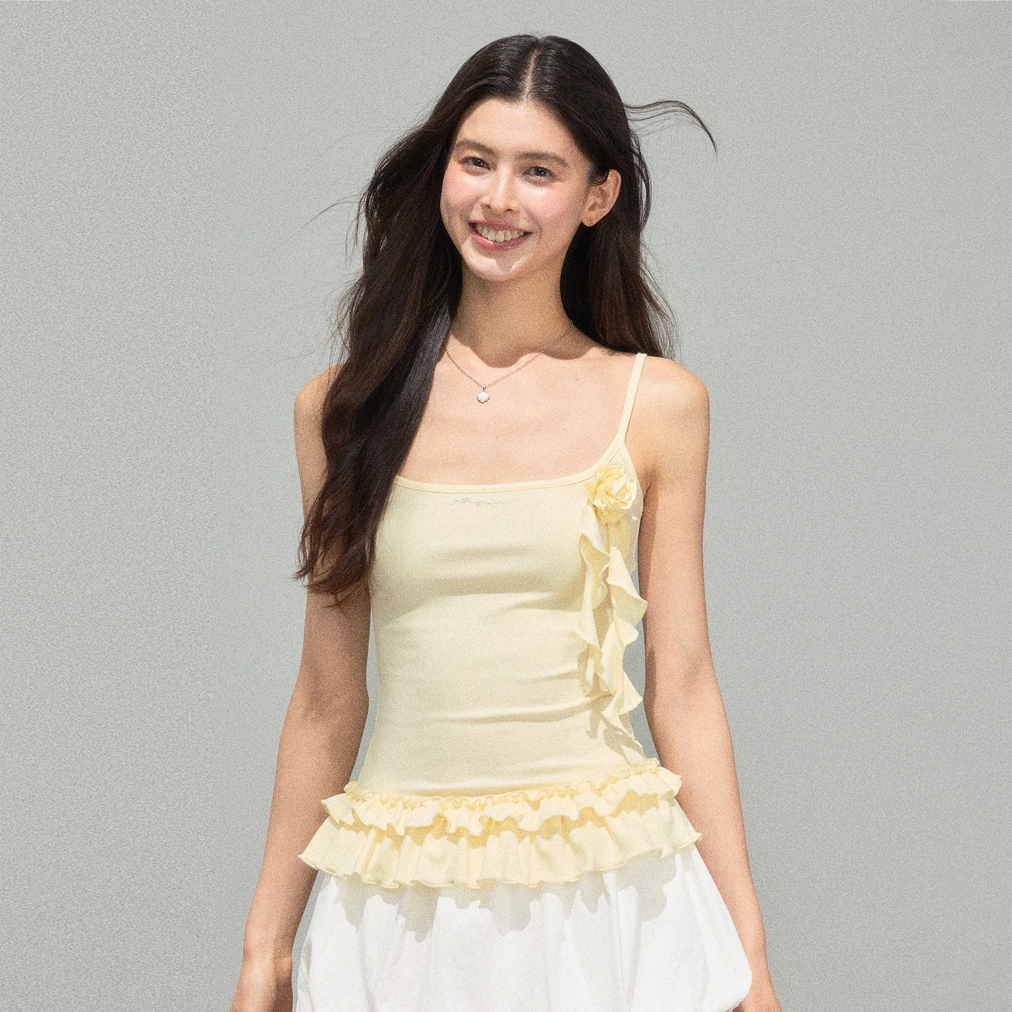 เสื้อกั๊กผู้หญิงสไตล์วินเทจแบบสายเดี่ยว รุ่น Ariseism  ไม่ได้ผลิตซ้ำ  ทรงสลิม  ความยาวแบบสตรีทแฟชั่น  ลายดาว  ตัวอักษร...