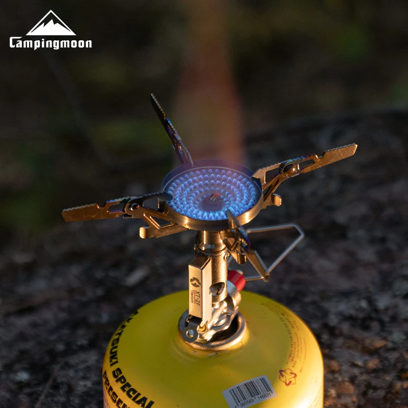 Hornillo de gas portátil XT-2F Xuanfeng (versión titanio) con salida de voltaje estable, mini quemador de tarjeta para camping y exteriores.