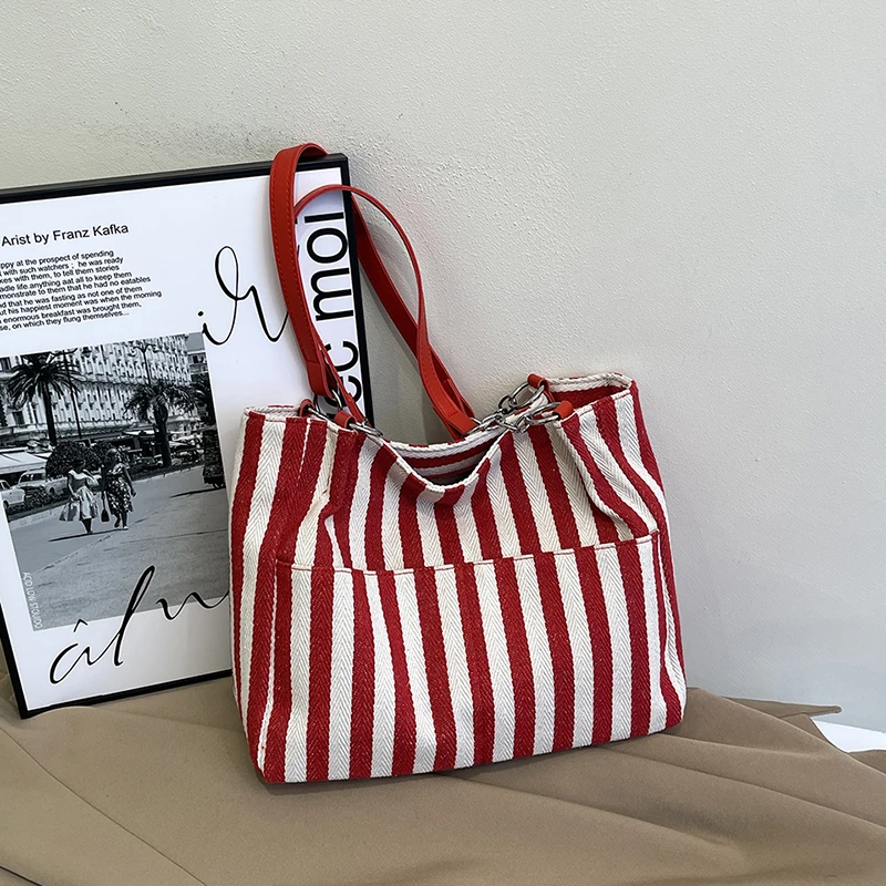 

Nylon Striped Large Capacity Tote Bags Sewing Thread Bags Female 2025 High Quality Spring Versatile Commuting Women's Handbag