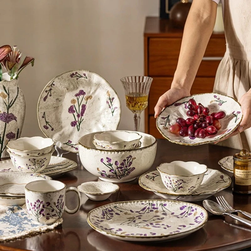 

Underglaze Cutlery, French Haute Lavender Manor Bowl Set