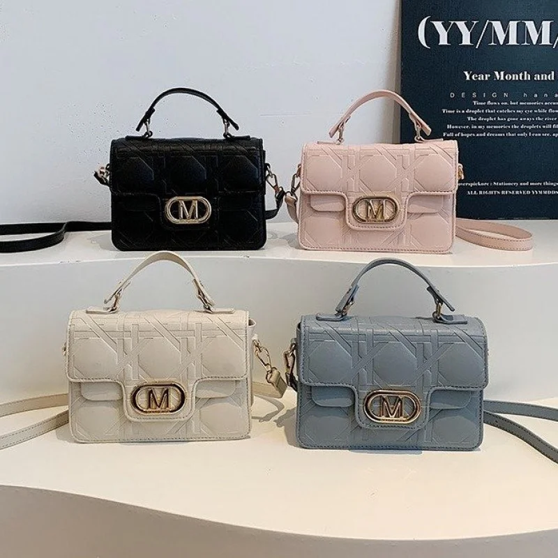 

Luxury Women's Shoulder Bag Made Of Premium Leather Featuring Casual Simple Vintage And Trendy Commuter Look​