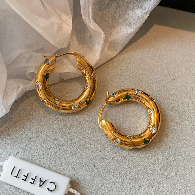

Fashionable and Luxury Gold-color Circles Geometric Hoop Earrings for Women, Inlaid 5A Zircon Design