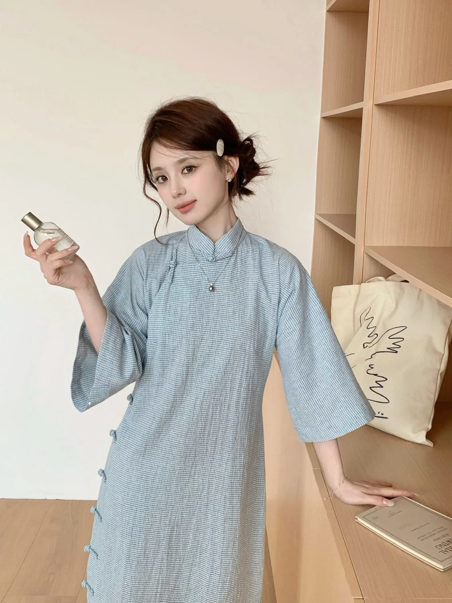 qipao-lungo-originale-xunduan-in-cotone-retro-a-quadretti-blu-bianco-con-spacco-basso-per-le-giovani-donne-gonna-di-media-lunghezza-da-indossare-ogni-giorno