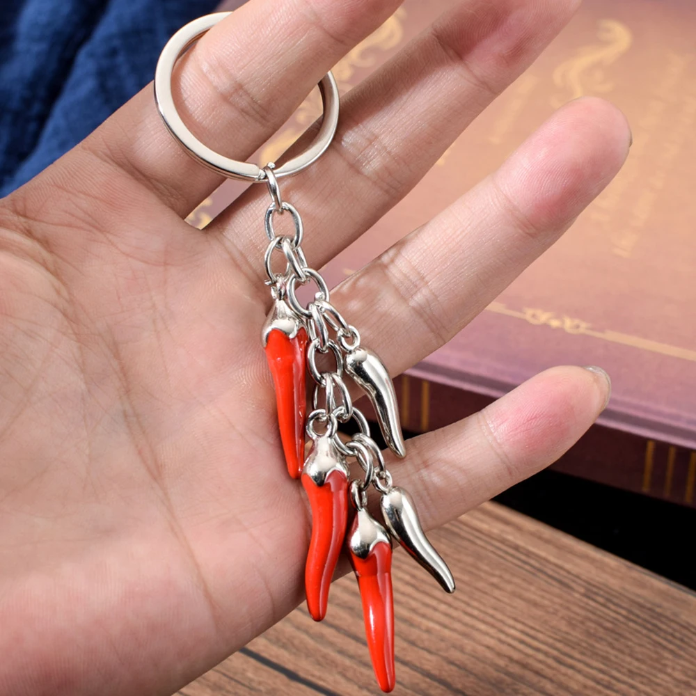 LLavero de pimiento rojo de Metal creativo, nuevo Mini colgante de pimienta, accesorios, llavero de aleación, bolsa, juego de auriculares, llavero de accesorios para coche