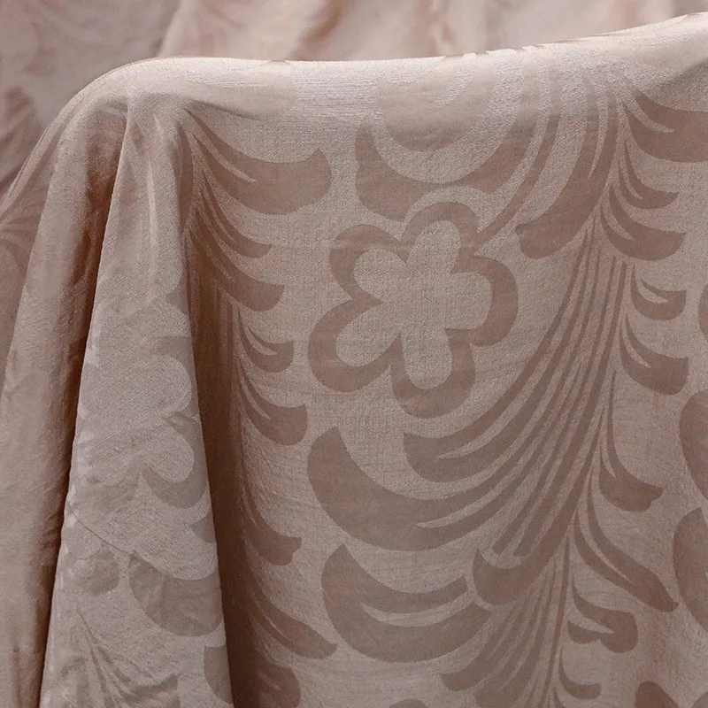 

New Chinese-style national trend grass-dyed clothing fabrics made by traditional methods of tuber dyeing tussah silk