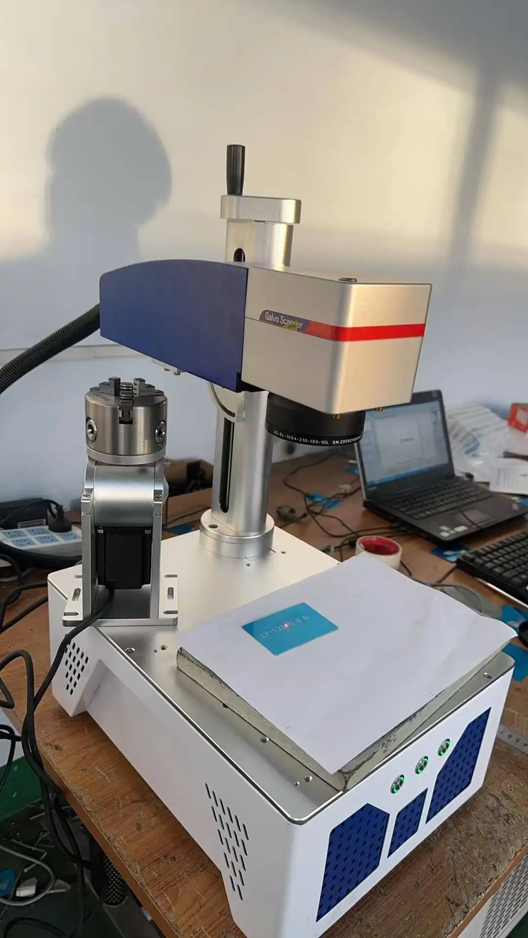 Desktop Raycus Max 50W Fiber Laser Marking Machine 20W 30W 110mm 150mm 200mm for Steel Galvo Scanner Align System Metal Engraver
