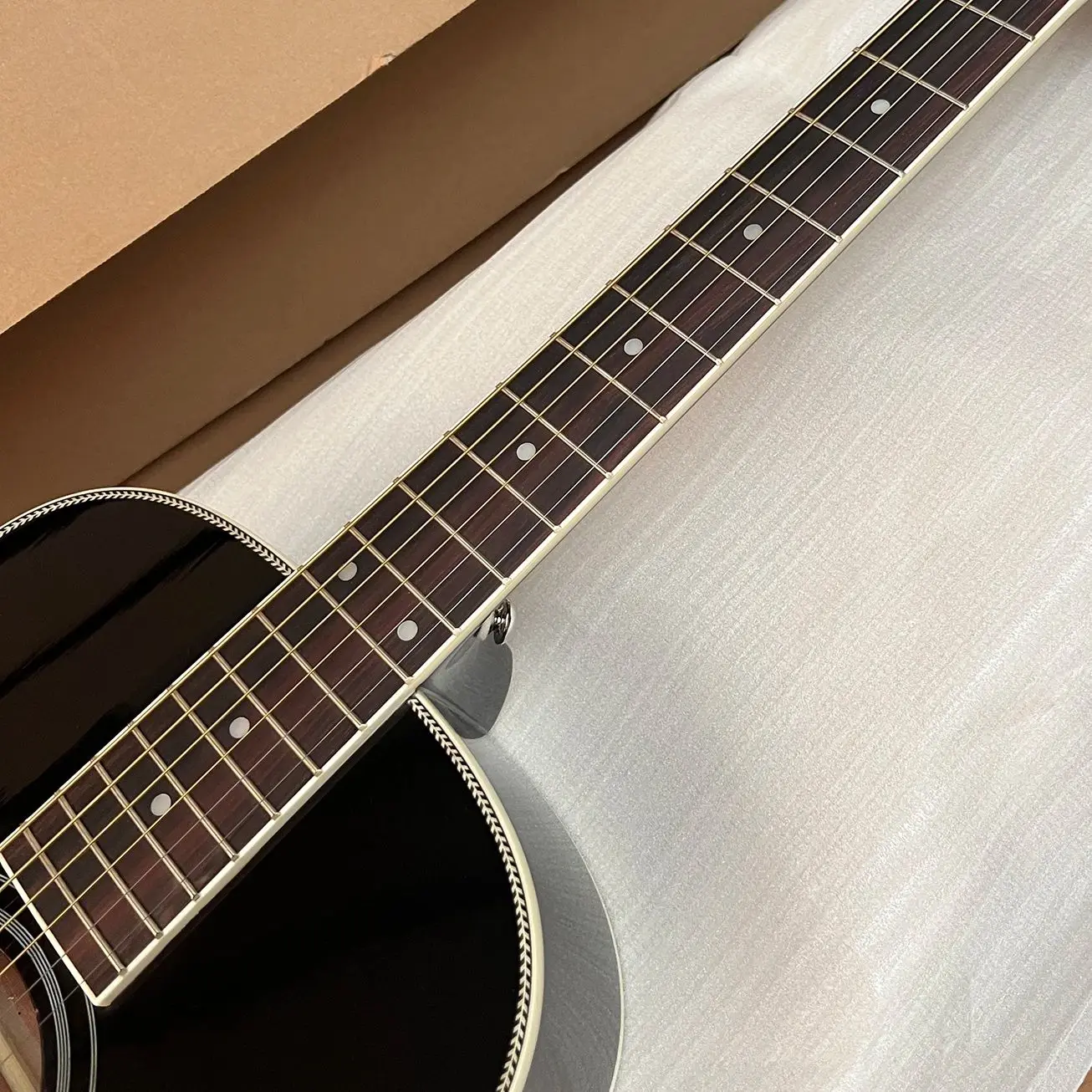 جيتار صوتي كيب مو بلوز ماستر 2012