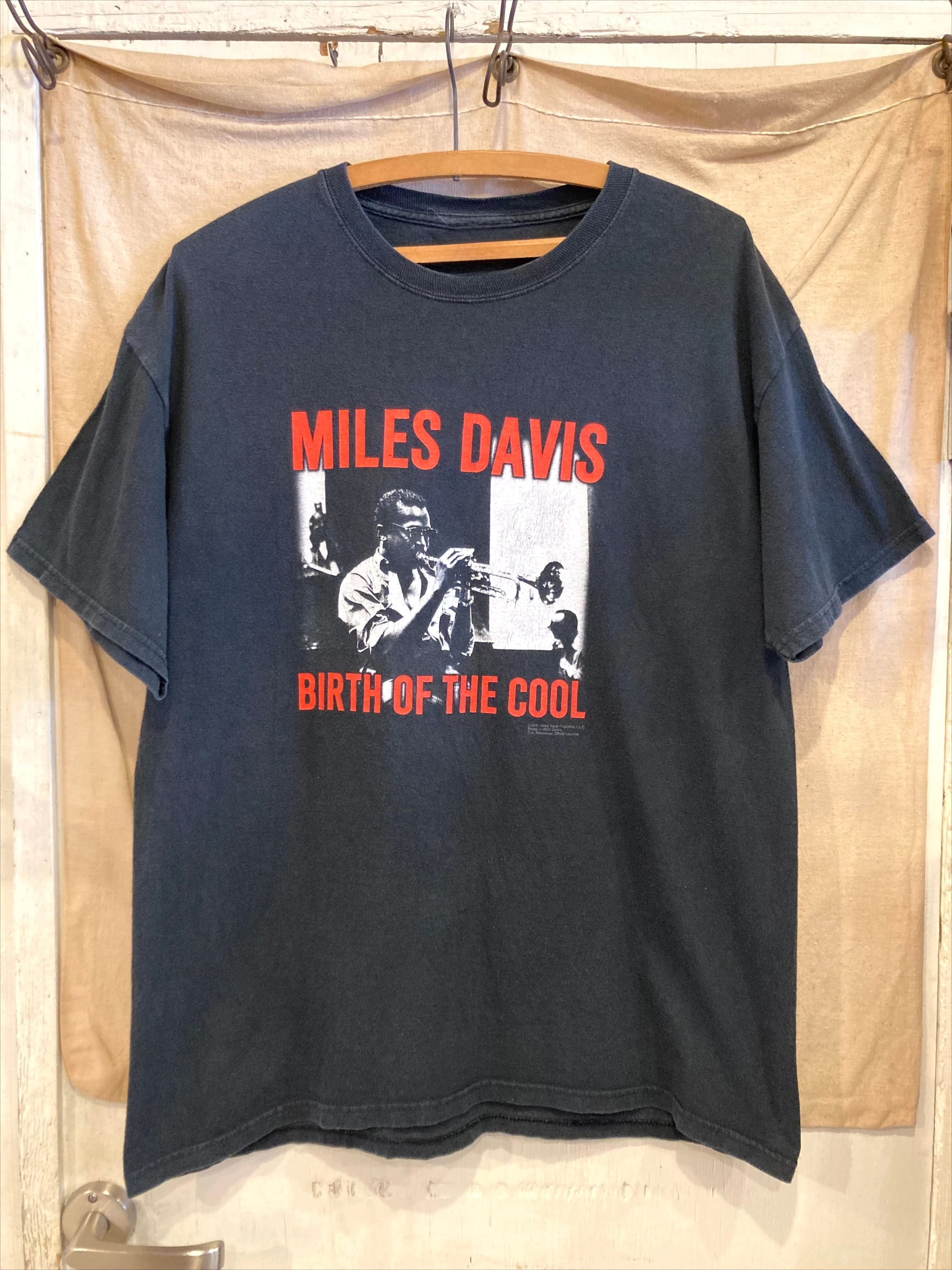 Vintage Miles Davis 2001 Birth of Cool Men's Printed T-Shirt Unisex Short-sleeved Retro Street Y2K Casual Fashion Tops Clothing