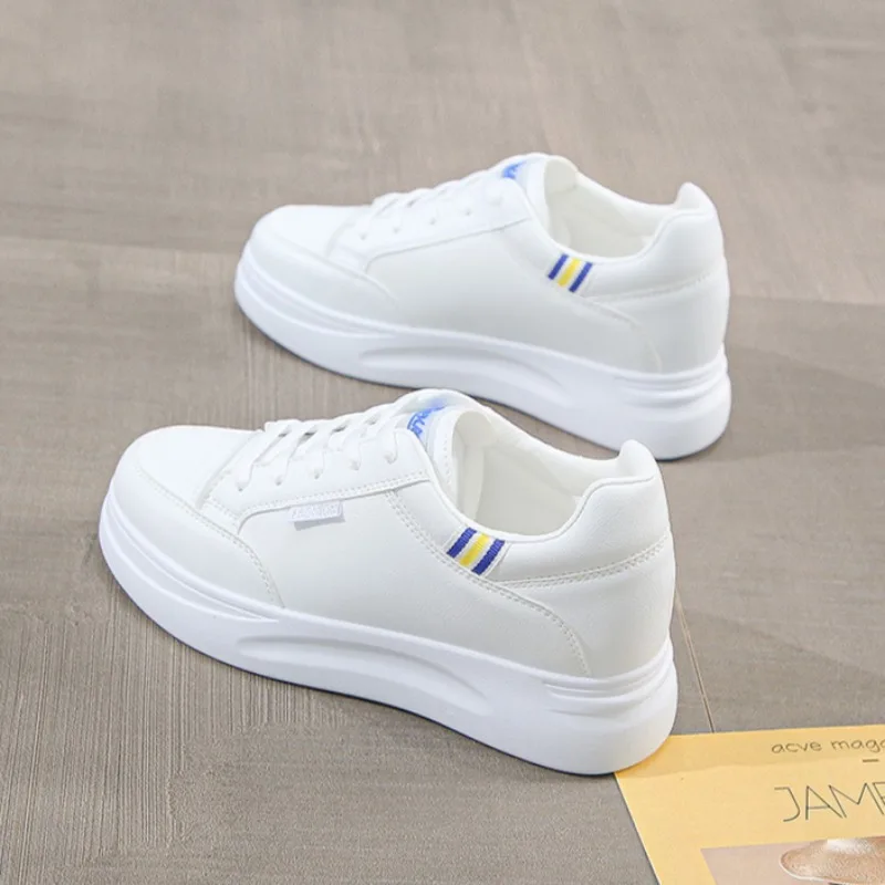 

Women's Little White Shoes 2025Spring New White Breathable Casual Shoes Flat Bottom Lace Up Student Running Shoes Tenis De Mujer