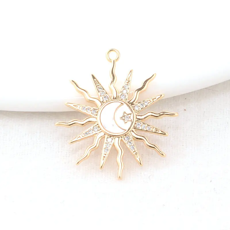 22*26Mm 14K Goud Kleur Messing En Zirkoon Sun Moon Star Charms Hangers Sieraden Maken Levert Diy kettingen Bevindingen Accessoires